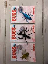 Load image into Gallery viewer, Bugs and kiss valentines