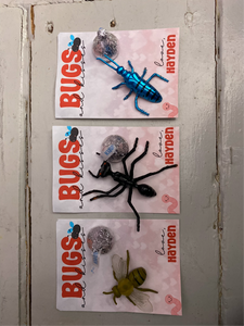 Bugs and kiss valentines