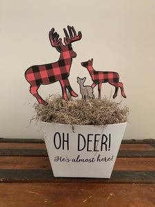 Outdoor adventure Animal Centerpieces