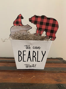 Outdoor adventure Animal Centerpieces