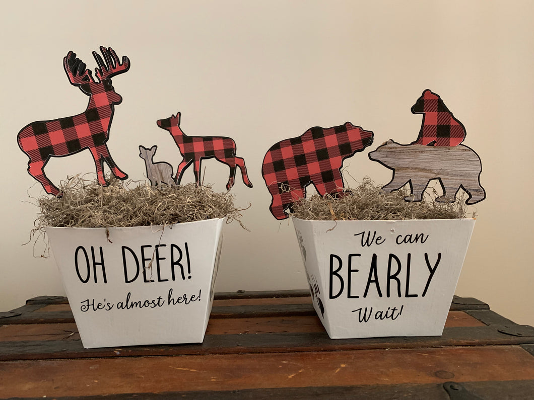 Outdoor adventure Animal Centerpieces